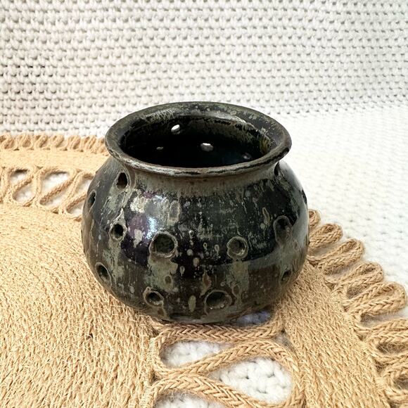 Signed Quebec Ceramic Glaze Pottery Candle Holder Luminary Cut Out Curved Lip - Picture 6 of 7
